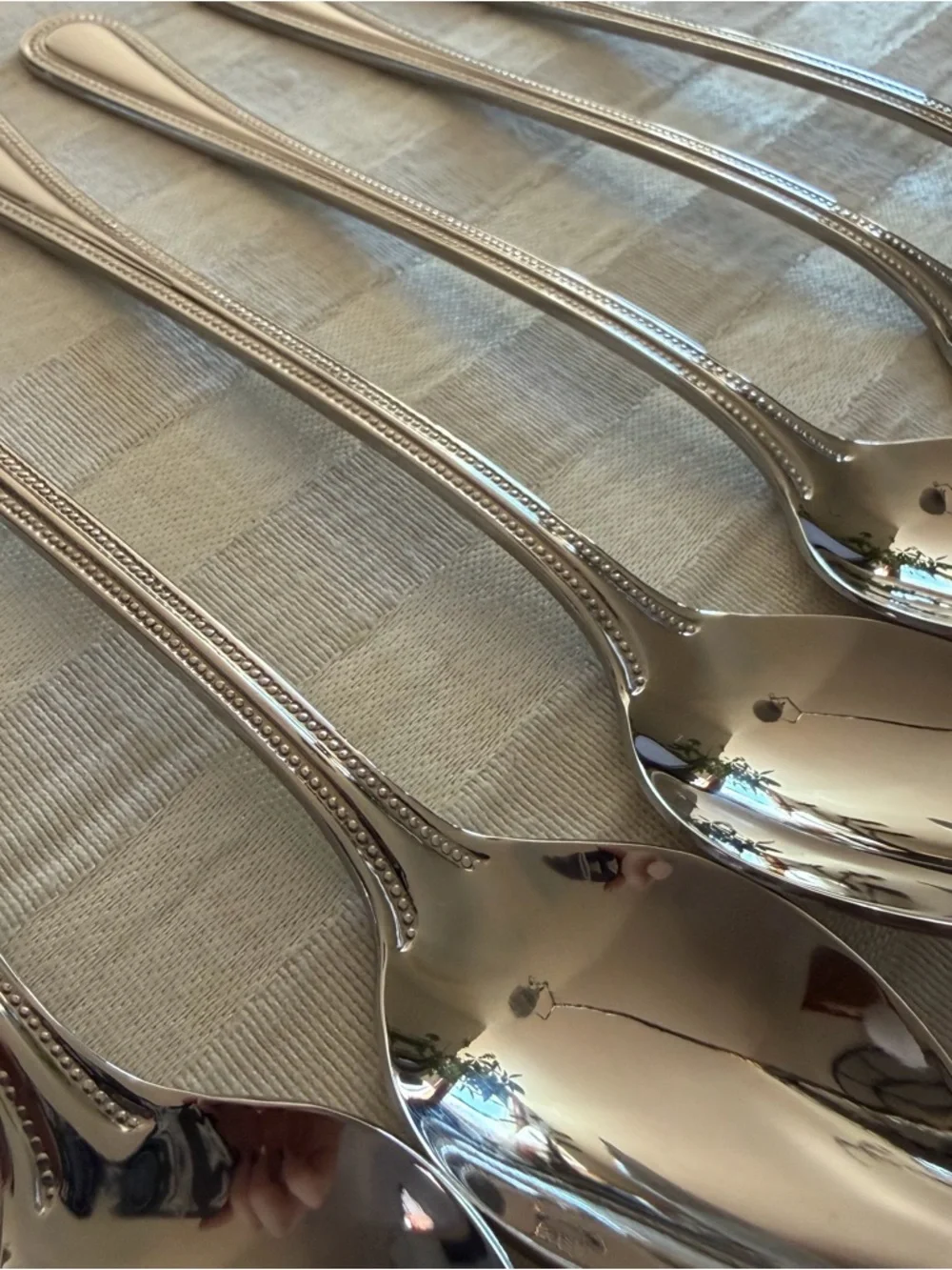 Wallace CONTINENTAL BEAD Place Oval Soup Spoons Stainless (Set of 6) 7 3/4